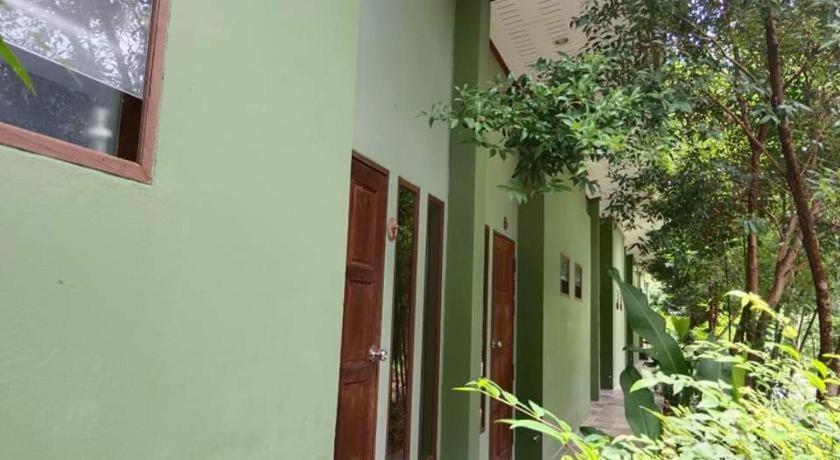 Navara Resort Chumphon Buitenkant foto